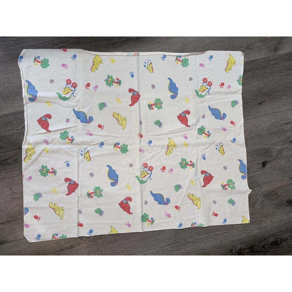 Vintage Medline Dinosaur Hospital Receiving Baby Newborn Blanket 36"x29"